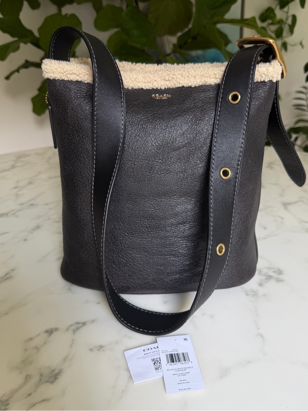 Coach Bleecker Bucket Bag In Shearling Brass Black Natural Leather CCC28